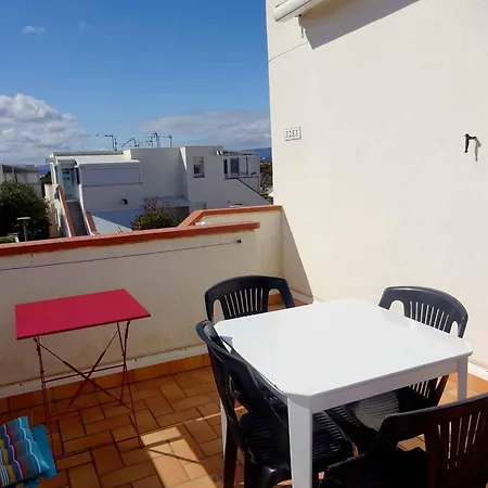 2 Pieces Avec Terrasse, Climatisation, Parking, A 100m De La - Grande - Fr-1-782-21 Apartamento
