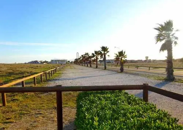2 Pieces Avec Terrasse, Climatisation, Parking, A 100m De La - Grande - Fr-1-782-21 Lägenhet Le Barcarès