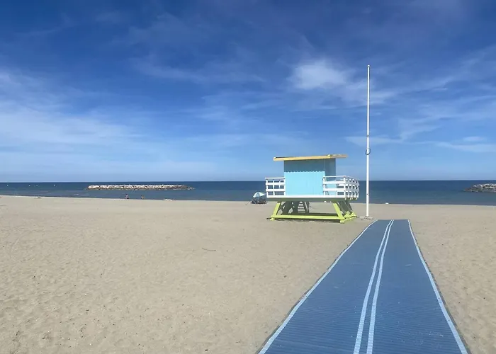 2 Pieces Avec Terrasse, Climatisation, Parking, A 100m De La - Grande - Fr-1-782-21 Lägenhet Le Barcarès